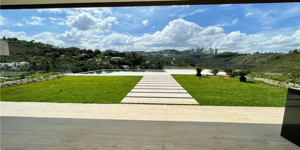 casa-com-4-quartos-a-venda-812m-no-vale-dos-cristais-nova-lima (1)