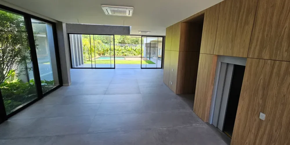 casa-com-5-quartos-a-venda-1200m-no-barra-da-tijuca-rio-de-janeiro (10)