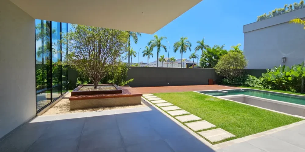 casa-com-5-quartos-a-venda-1200m-no-barra-da-tijuca-rio-de-janeiro (10)