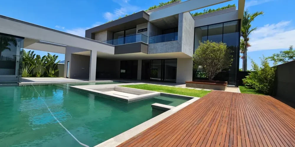 casa-com-5-quartos-a-venda-1200m-no-barra-da-tijuca-rio-de-janeiro (2)