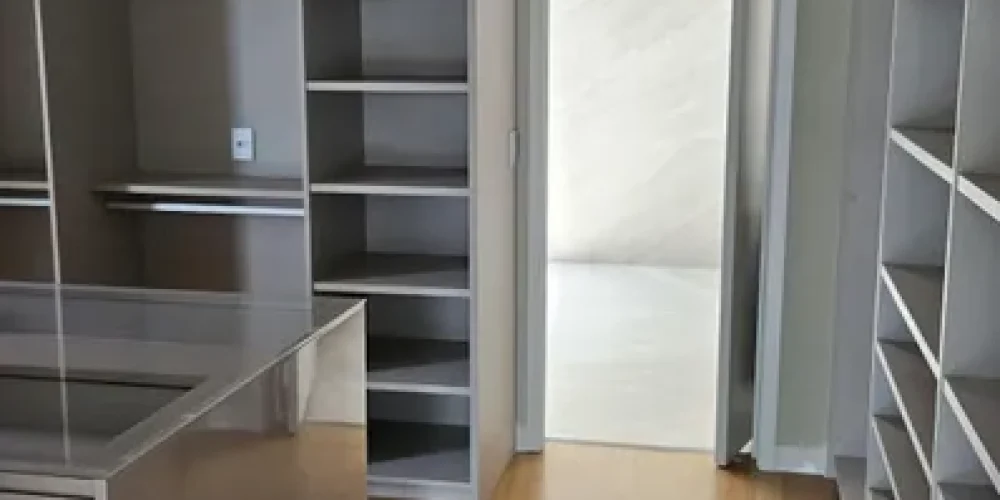 casa-com-5-quartos-a-venda-1200m-no-barra-da-tijuca-rio-de-janeiro (7)