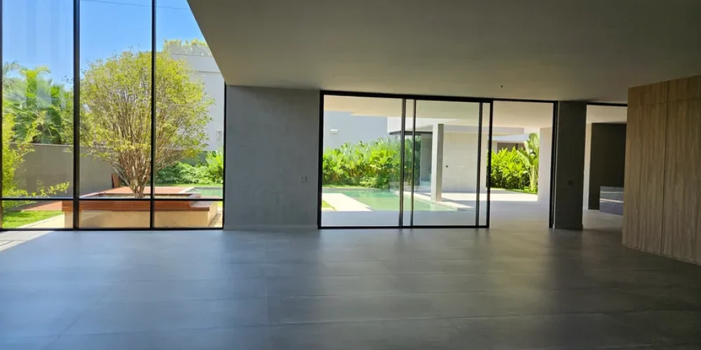 casa-com-5-quartos-a-venda-1200m-no-barra-da-tijuca-rio-de-janeiro (7)