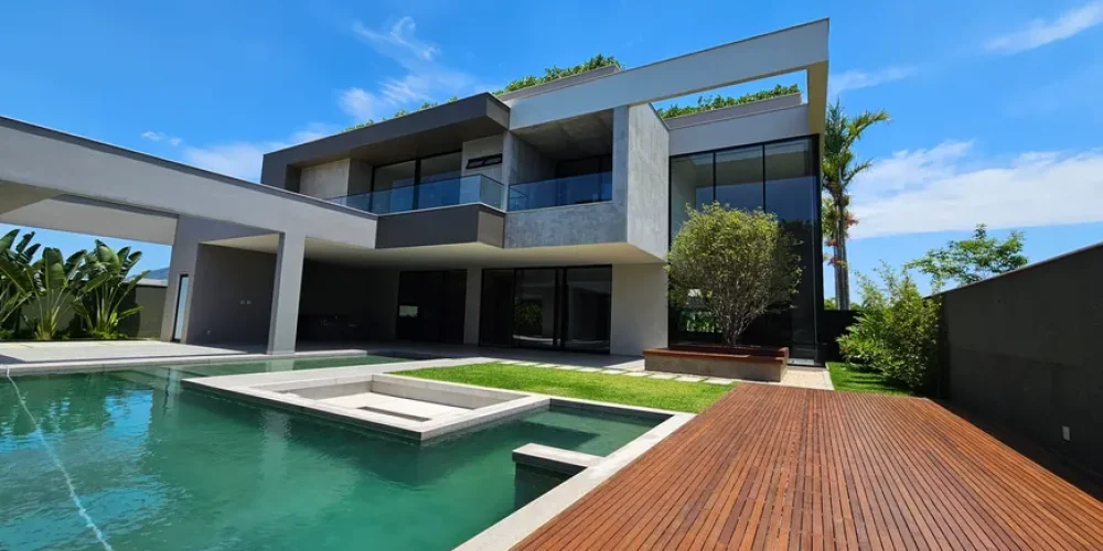 casa-com-5-quartos-a-venda-1200m-no-barra-da-tijuca-rio-de-janeiro